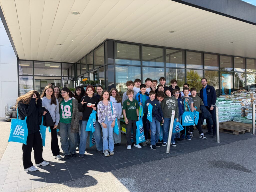 Besuch der Hoferfiliale Wolkersdorf mit der 3a